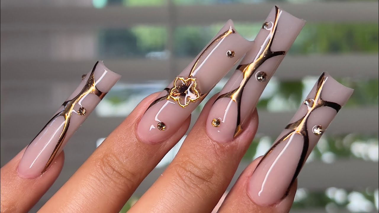 Abstract Chrome