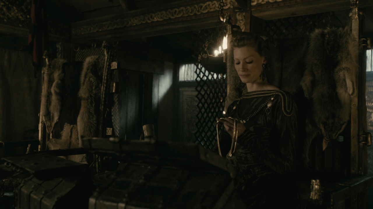 Vikings.S04E01.A.Good.Treason.720p.BluRay.DTS.IT