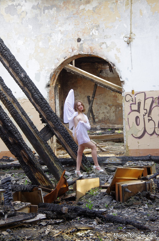 MarvelCharm_Nicolette-Ruins-091