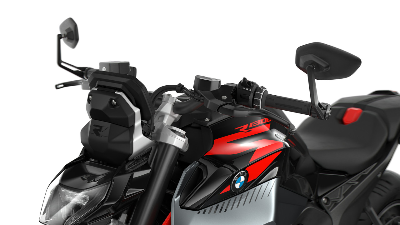 P90593410_highRes_the-new-bmw-r-1300-r