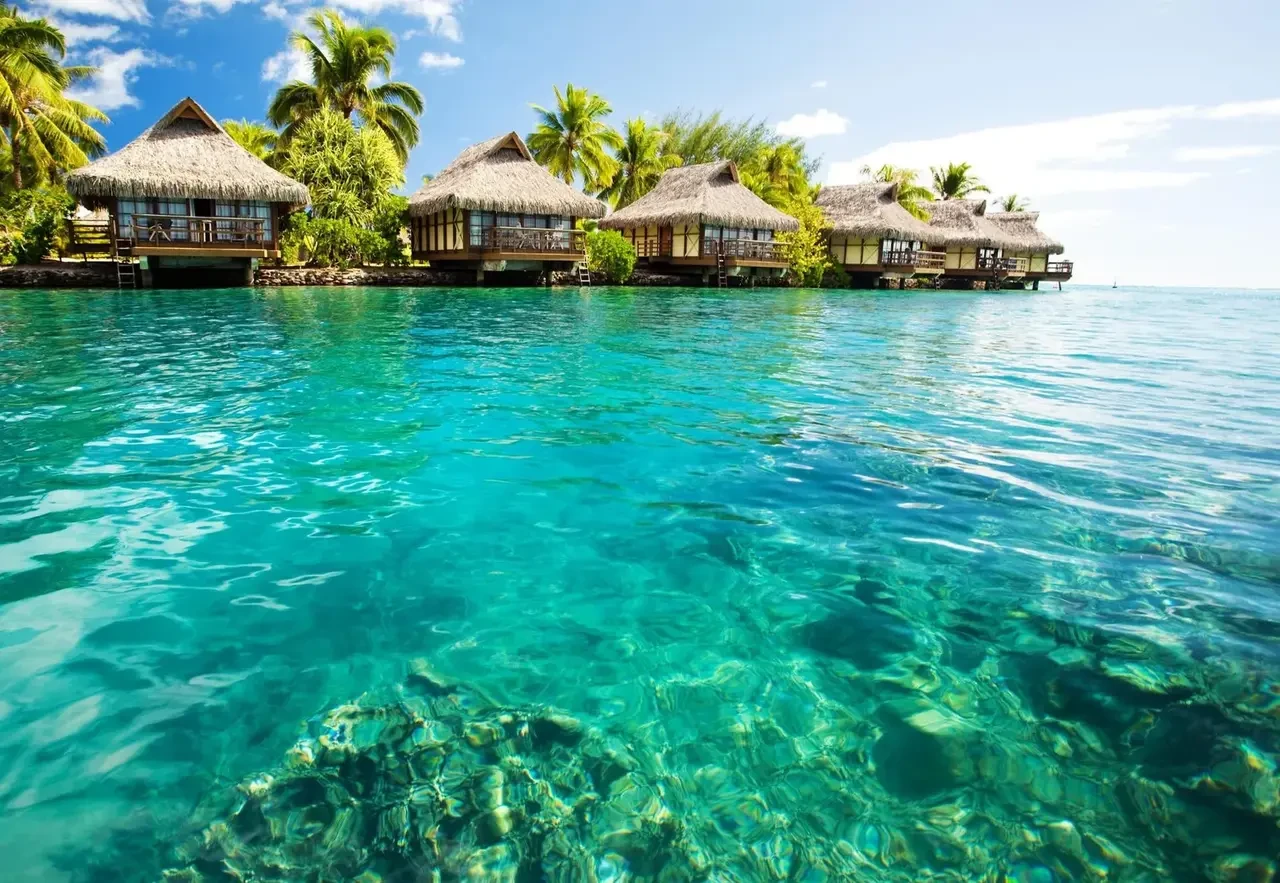 huts maldives blue water ngsversion 1468523860914 adapt 1900 1