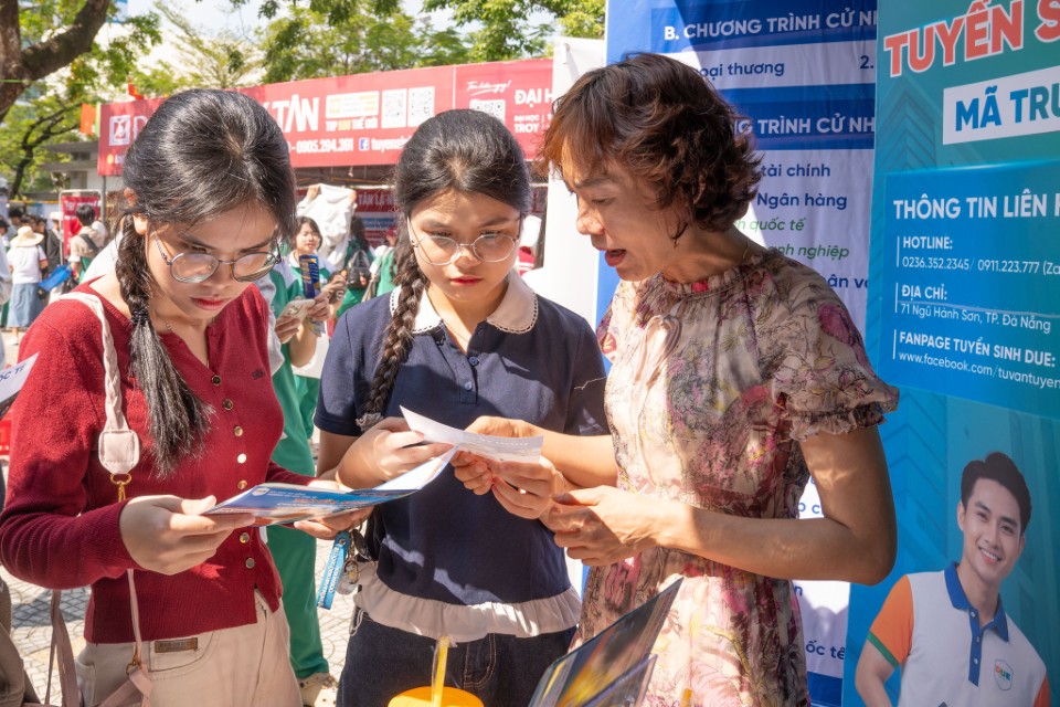 TVTSBao-Thanhnien22-3-202604