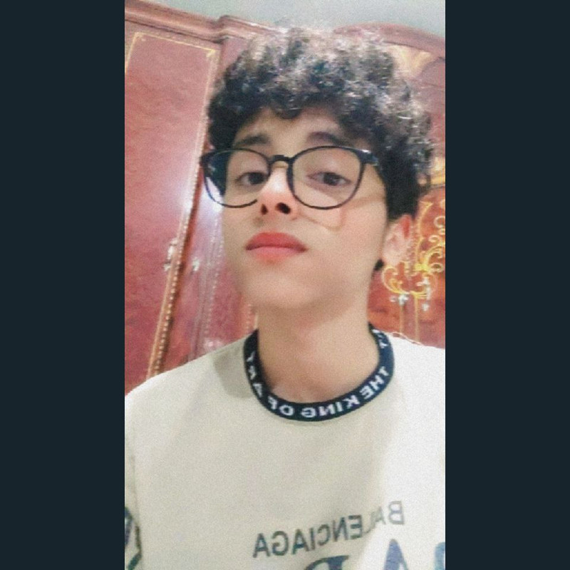 صورة المطور