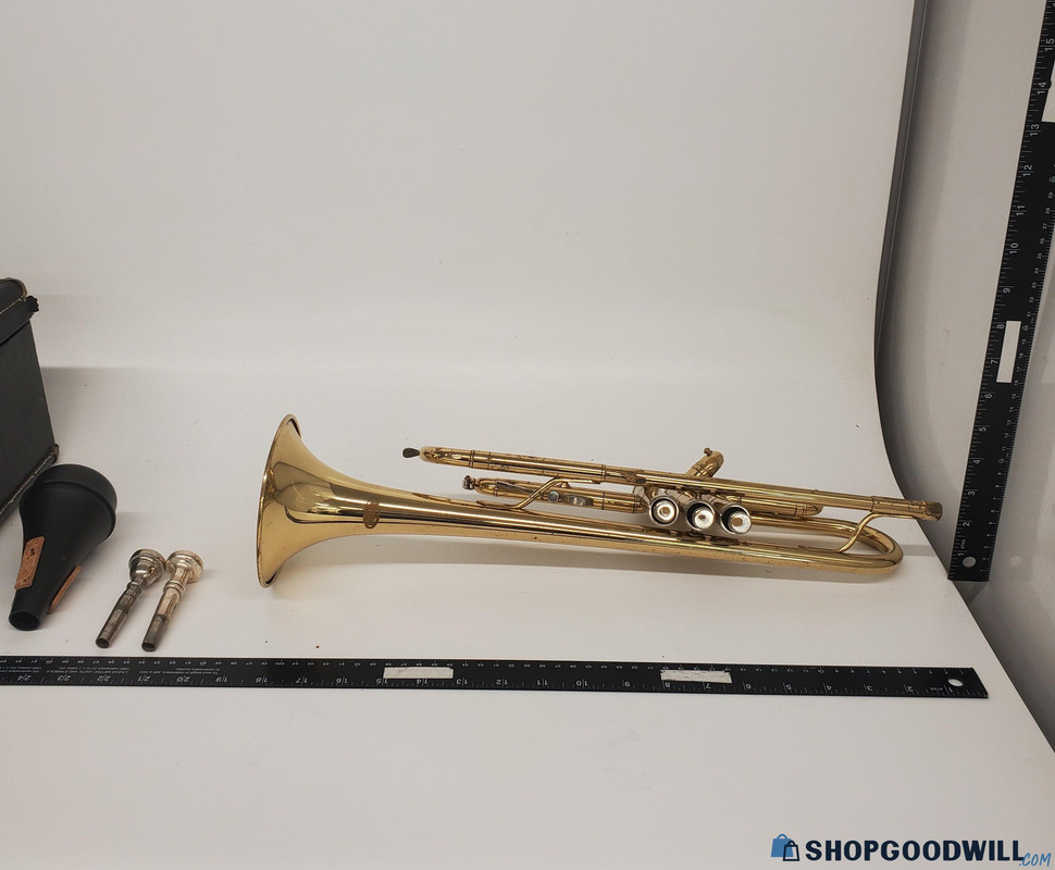 Simba Instruments trumpet with Jet tone mpc (2)