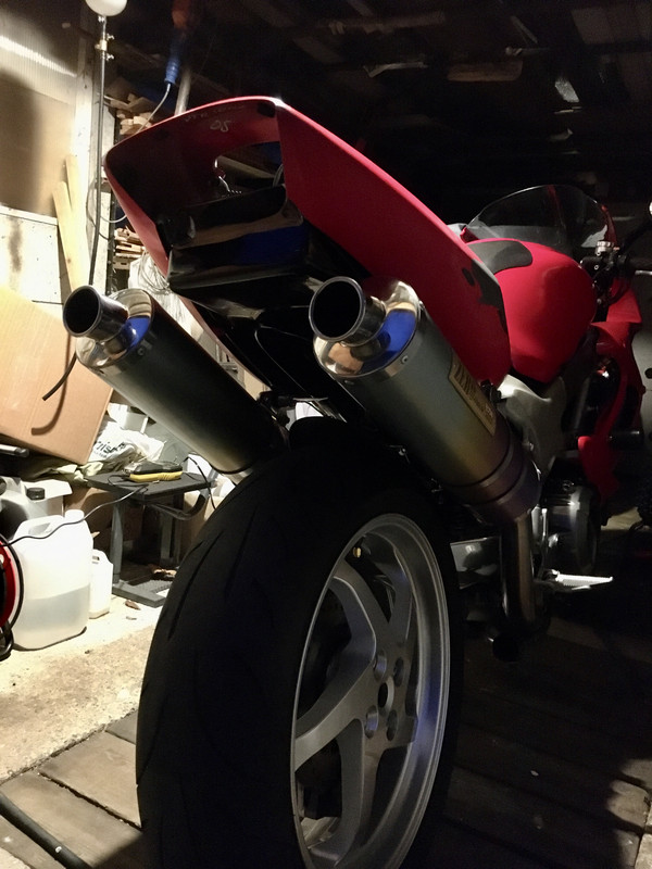 2D717D77-FEEE-48B3-8A2B-50E07F406A41