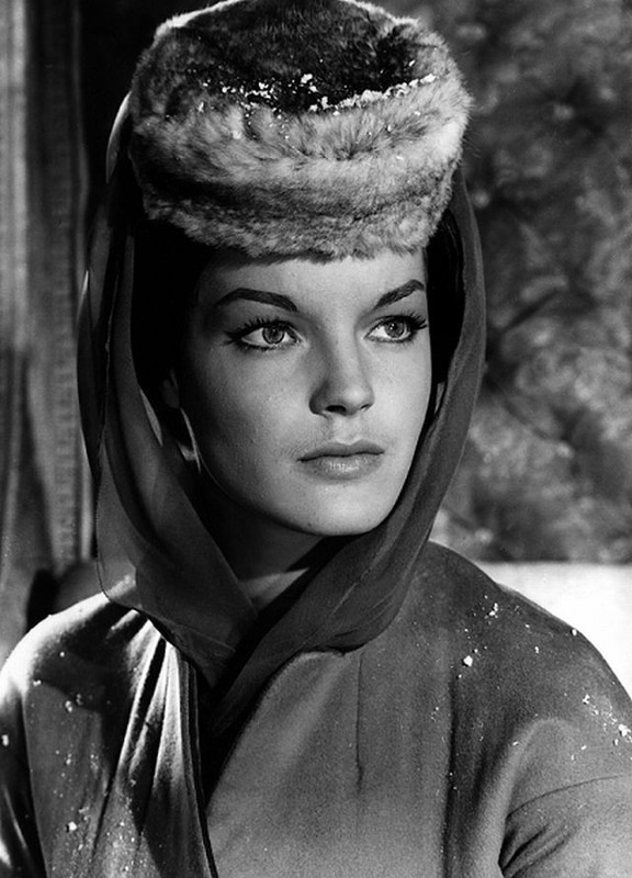 romy_schneider_jv80