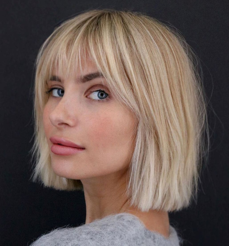 1-straight-blonde-bob-with-bangs-B9-j-C3b-AMXb