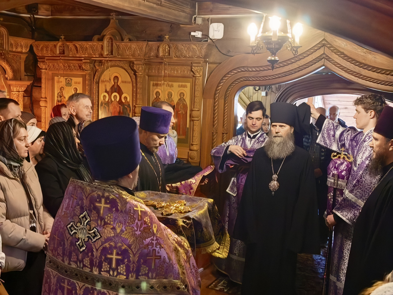 21.03.2026 Архиерейское богослужение в храме Покрова на Десне