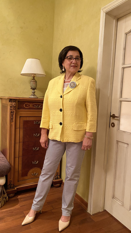 7546B4B0-D45E-417F-8675-9C0D25D58BAE