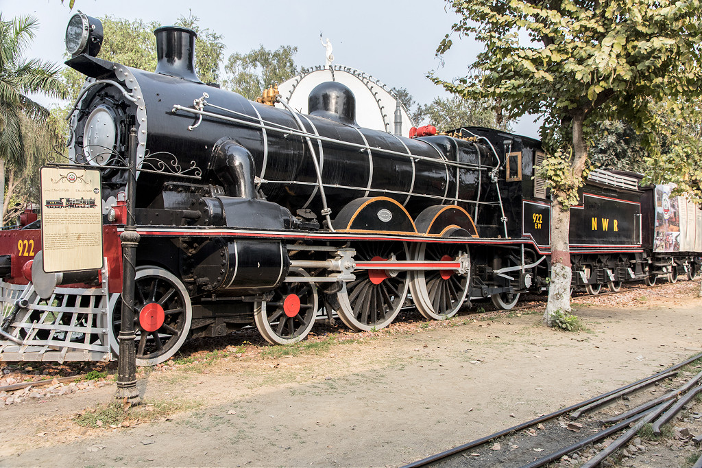 Rares et vieux trains - Page 2 GIPR-922-NBL-17780-en-1927-Delhi-Railway-Museum