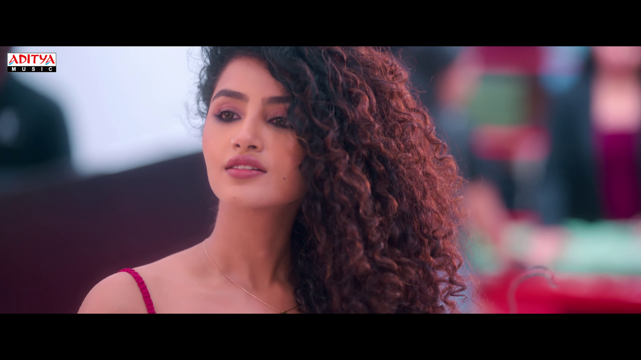 vlcsnap-2024-04-16-19h51m43s246