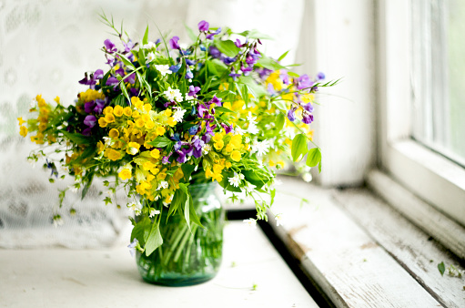 istockphoto-1387767286-170667a
