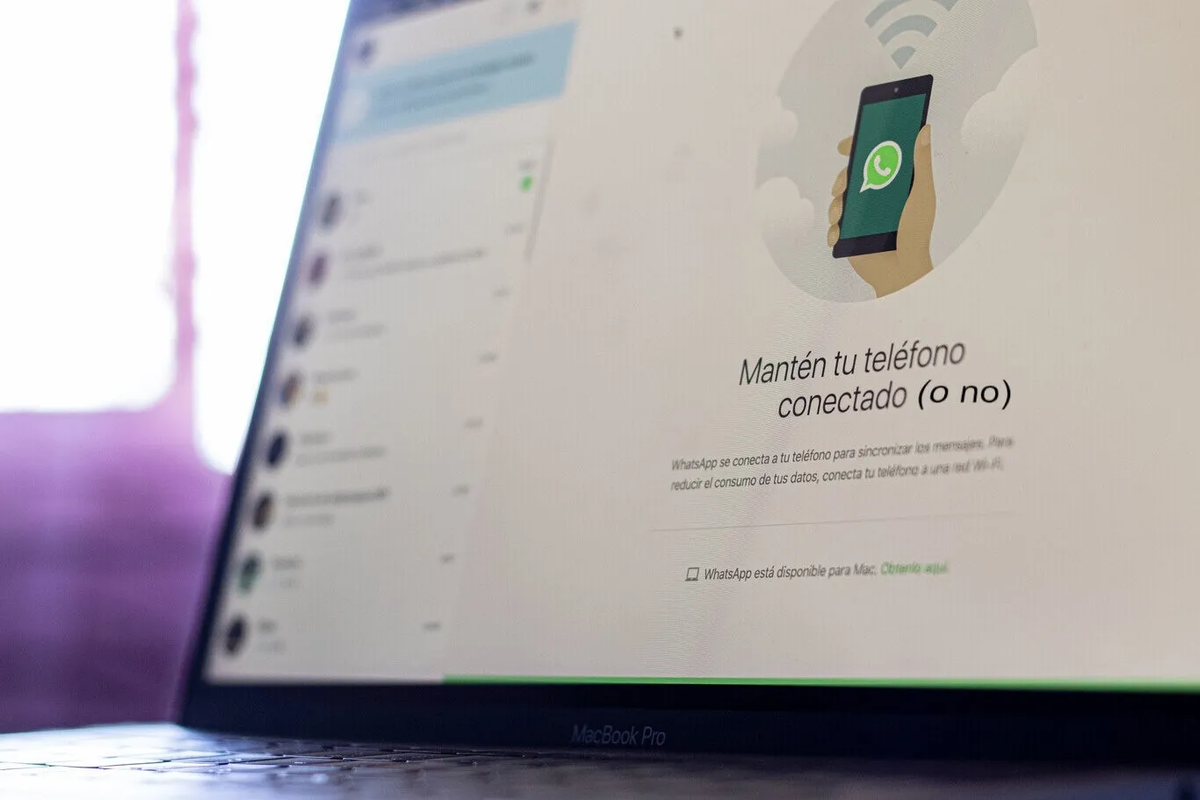 ¿Puedo usar mi WhatsApp Web si me quedé sin datos y WiFi en el móvil?