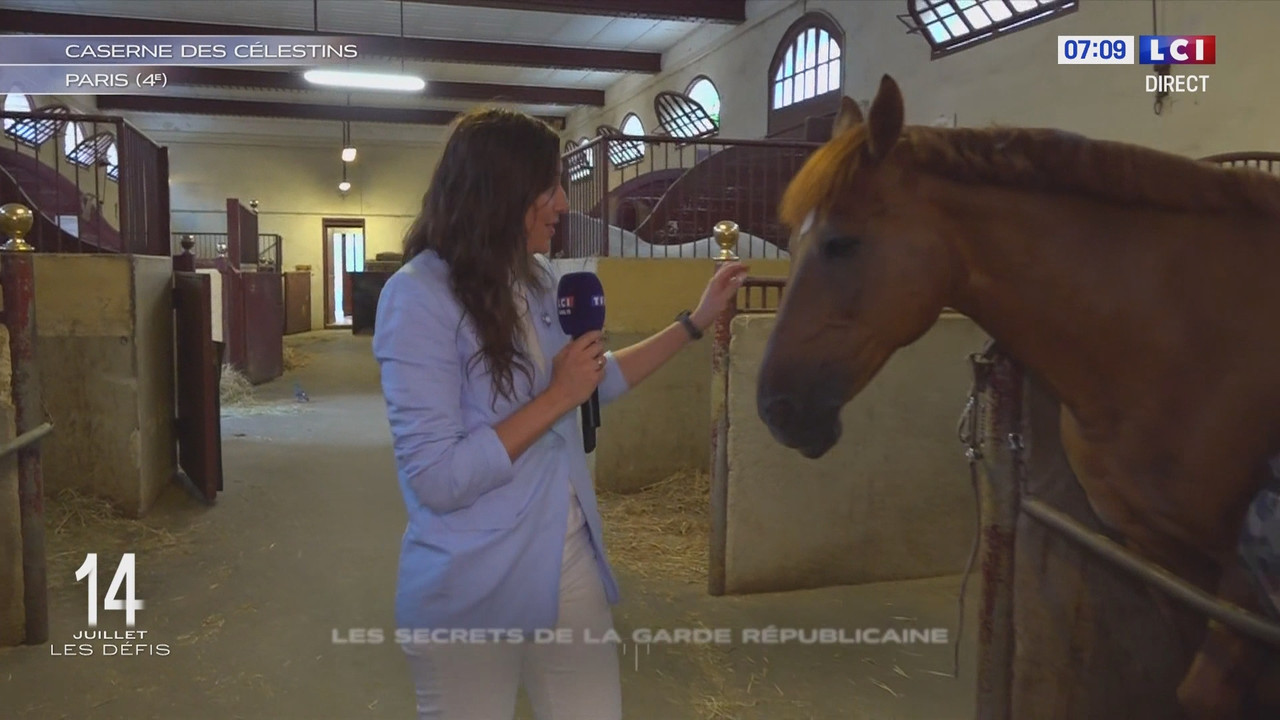 07.14 - 05.00.00 - Le 6-9. Jean-Baptiste Boursier est accompagné des ...(1).ts_snapshot_09.08.375