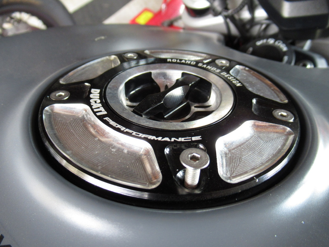 2C2AF7DE-6843-49C6-97DD-CC2DAFC1E7D3