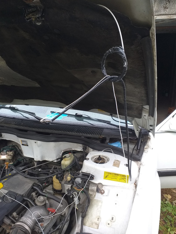 R25 Câble Capot passage suite & fin (5)