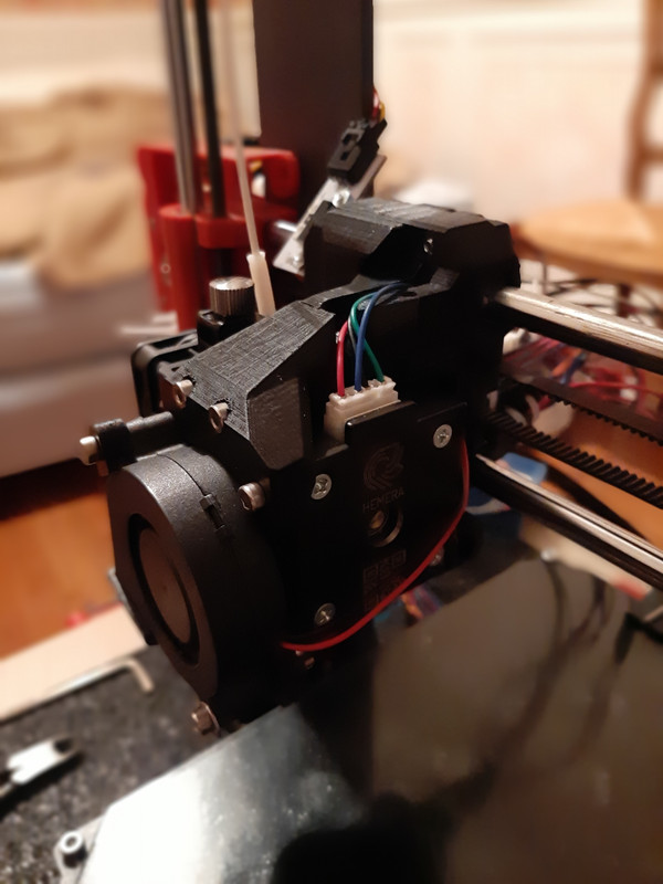 E51B2A23-0D40-4E91-85C0-B8C5CC48D004