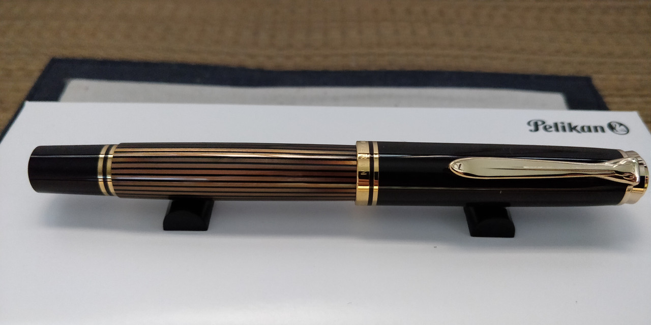 Pelikan M800 Brown Black Fountain Pen 18K Gold EF nib