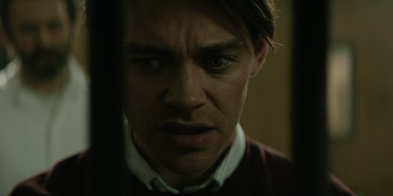 Prodigal Son (2019) S01E01 (1080p AMZN Webrip x265 10bit EAC3 5.1 - Ainz)[TAoE].mkv[screenshot]18