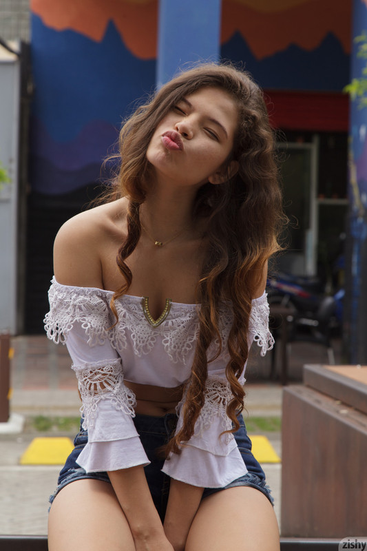 full_022_1323241025459909