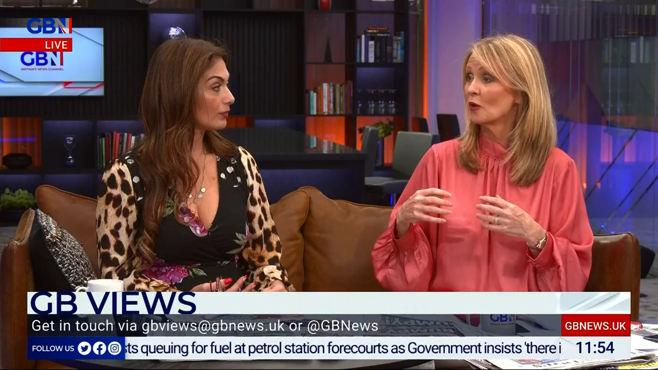 09.25 - 10.00.00 - Saturday Live UK. Opinion, news and a bit of fun o..._001.ts_snapshot_53.29.363