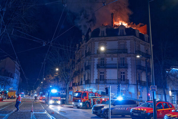 feu 2