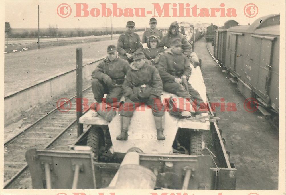 Bahnhof Elsdorf schw.Panzerjäger Abt.655 Schützenpanzerwagen SdKfz 251