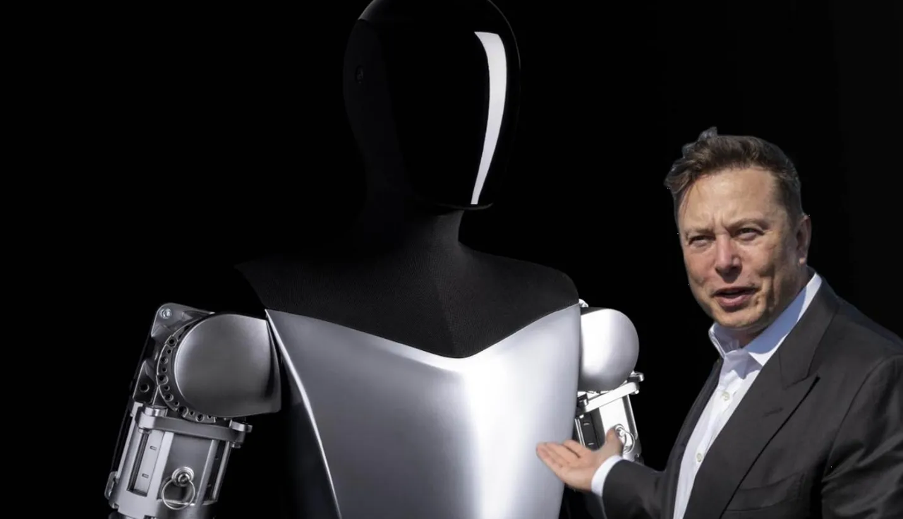 Elon Musk presume primeros pasos de su robot humanoide Optimus:video