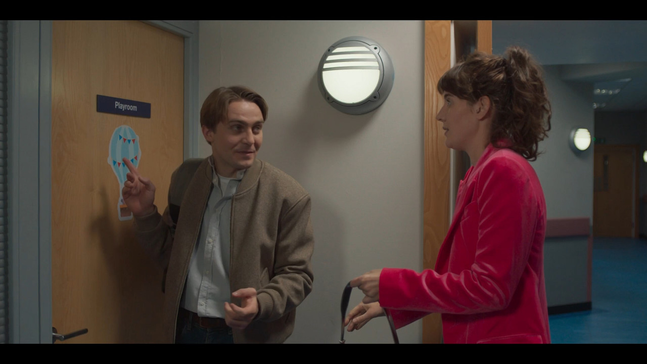2023-04-08_21_35_BBC1_Casualty_37x26_Welcome-to-the-Warzone.mp4_snapshot_00.50.48.010