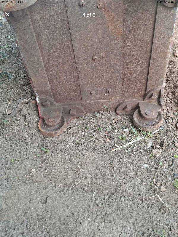 C30A2719-C199-4AB5-8B1E-28B5B1F0FABE