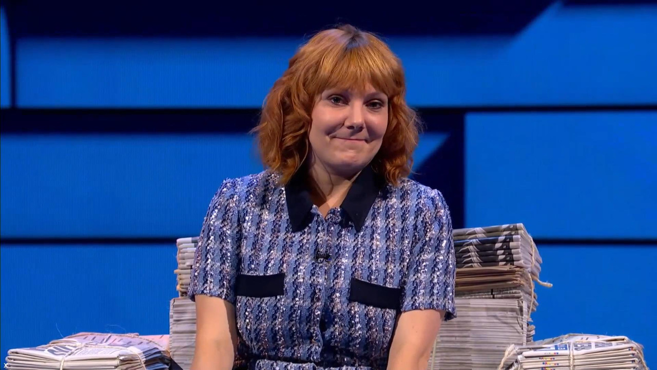 Sophie Willan 111021.mp4_snapshot_09.37_[2021.10.12_00.43.35]
