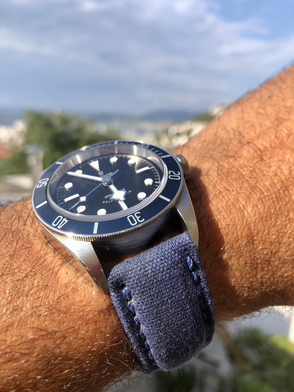 F28ECE79-A30C-469A-8E2B-0D964602BA37