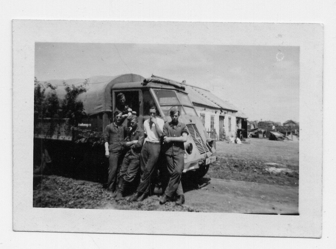 Soldaten & Beute LKW Renault AHN Jüni 1942