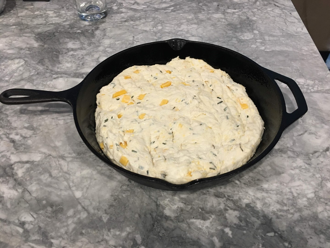 No Knead Cheddar Skillet Bread The Canuck Foodie