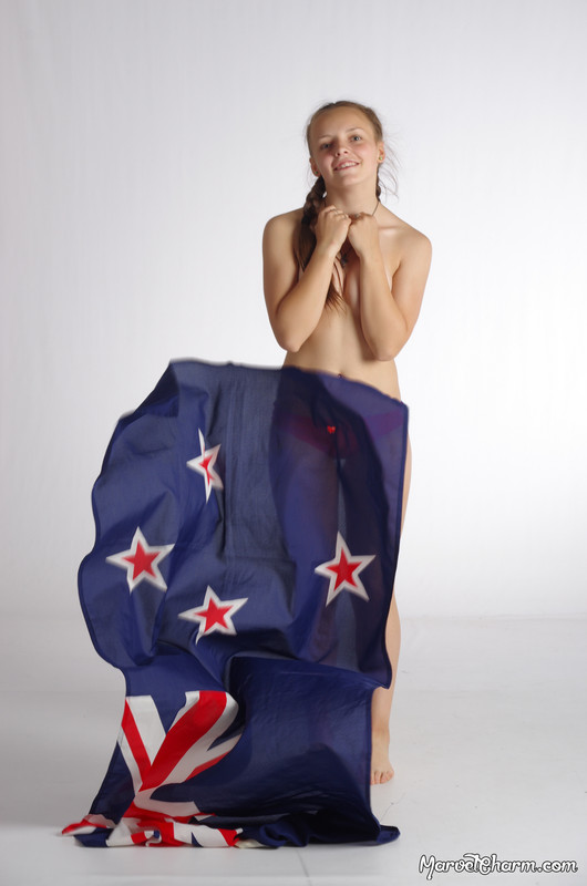 MarvelCharm_Nika-NZ-103