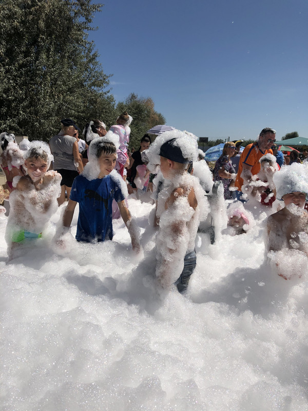 A98D6FE9-0D3A-45D6-83ED-EF7050EC3CCA