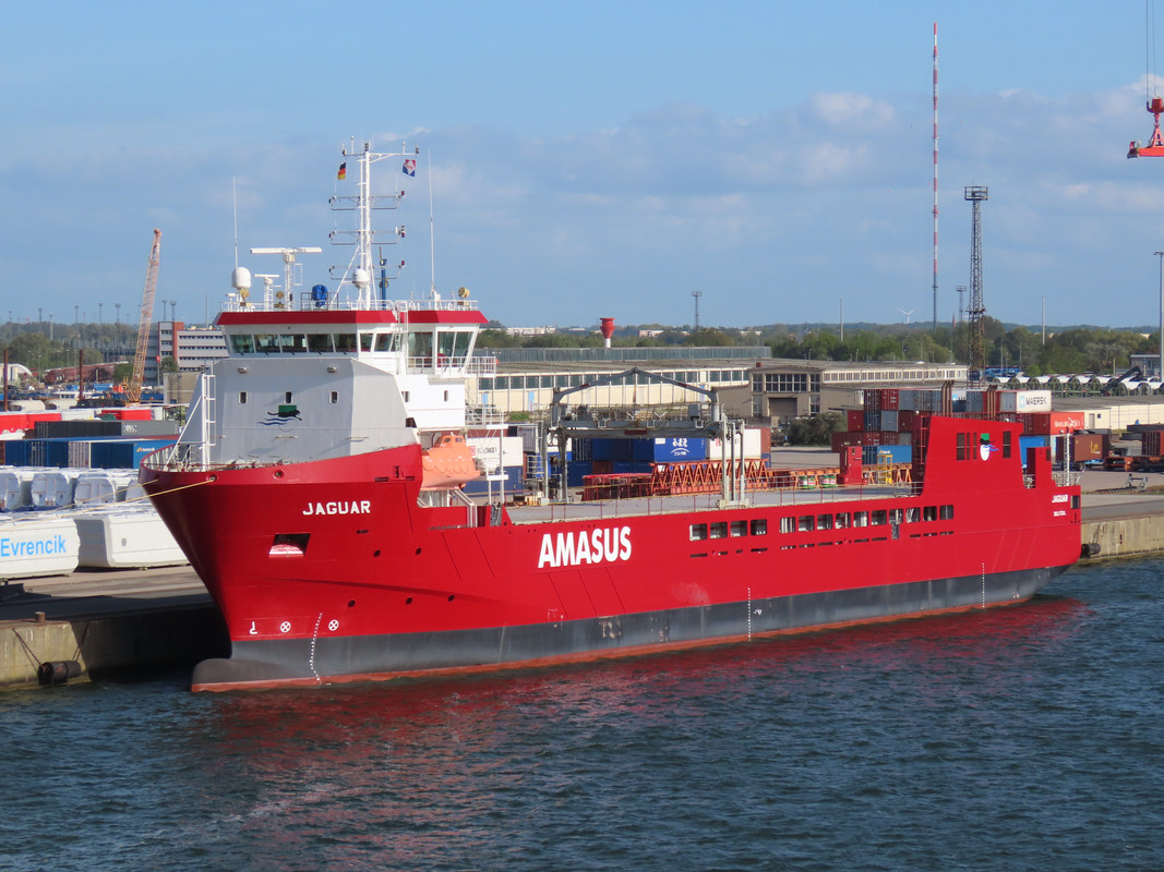 1A15127E-7601-436F-8AF1-C9B07AA2223E