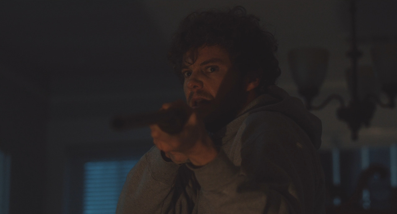 Neighborhood.Watch.2025.1080p.BluRay.DD.5.1.x264-MegaPeer (Vietsub).mkv_snapshot_00.57.47.172