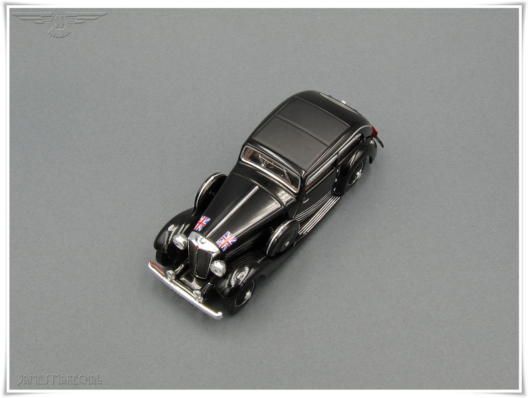 SS1 Airline Saloon (4) Ixo