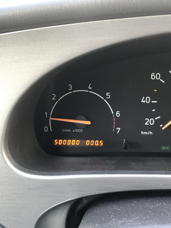 5F19B9AB-3391-4618-918E-981651302203