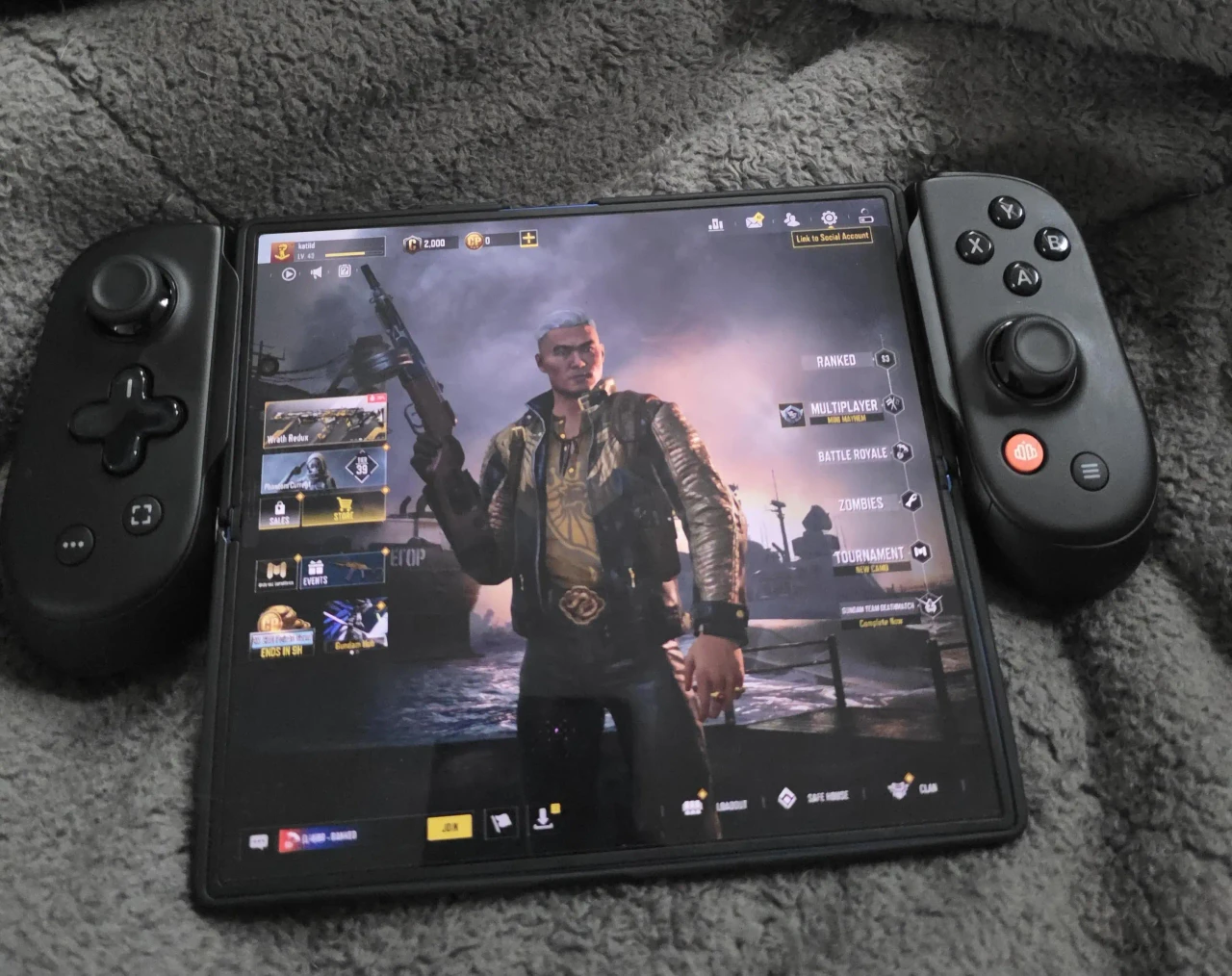 GameHub Emulator features showing cloud saves and high performance