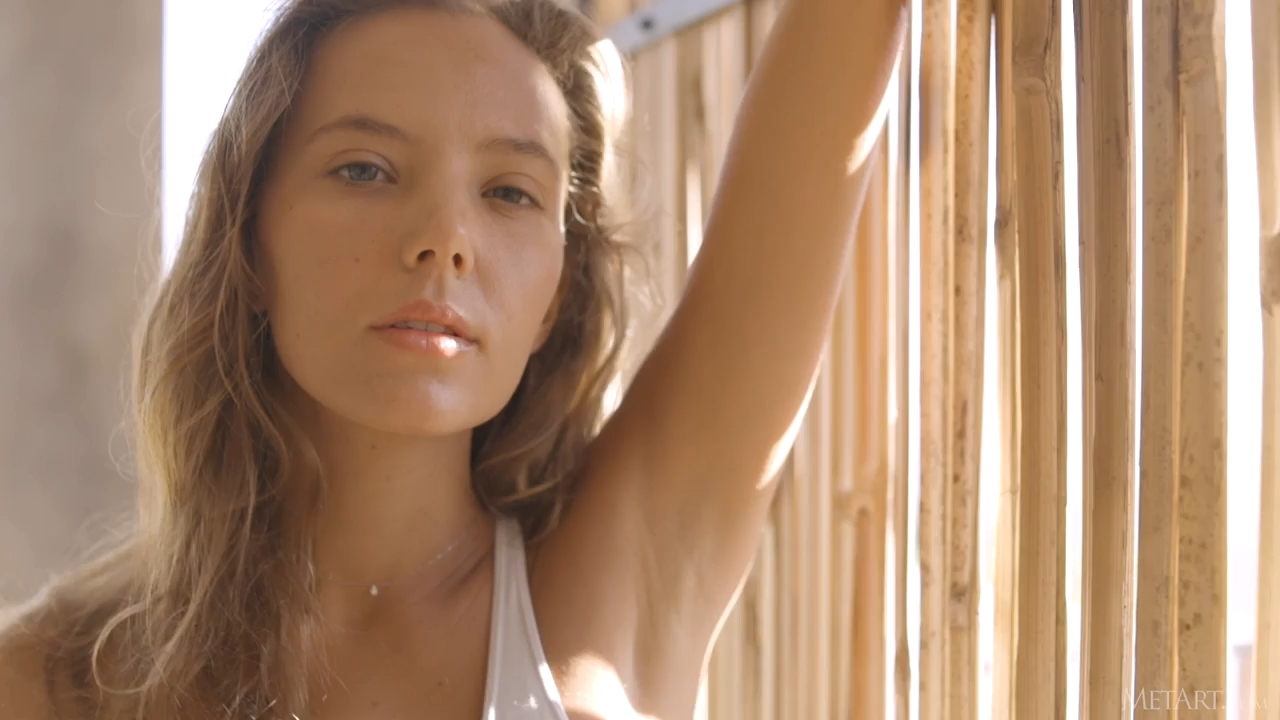 Mango - M3t@rt -The-Muse - 020920 720p.mp4_snapshot_01.45.905