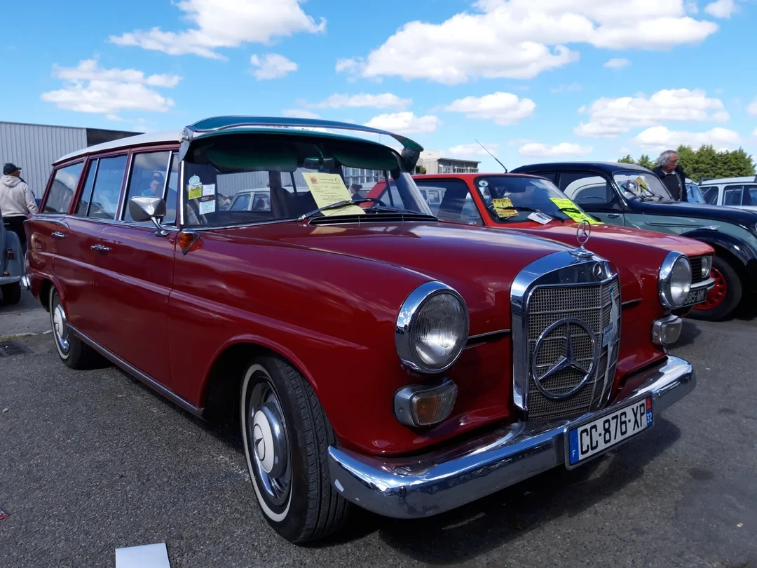 big mercedes wagon year and model v0 s2kfnt6i5hhg1
