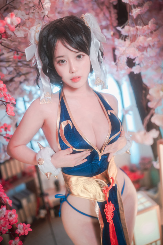 Zzi-Zzi-Djawa-Photo-Chun-Li-8442793