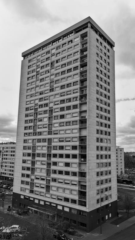 Le plus haut immeuble de la ville de Tours  P1010146