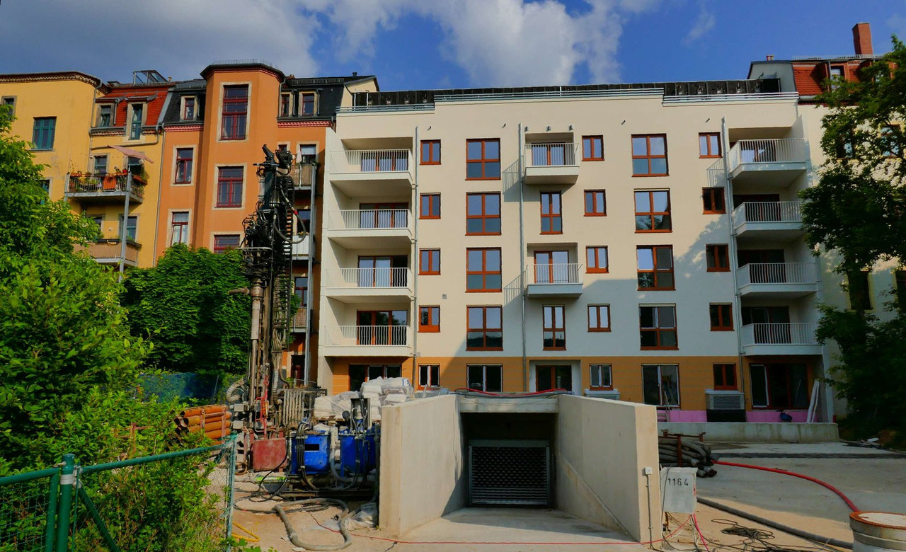 Bild: https://i.postimg.cc/6qJyn4Qn/P1280243.jpg