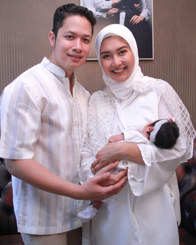 7 Potret Miss International Kevin Lilliana mantap berhijab, bikin adem