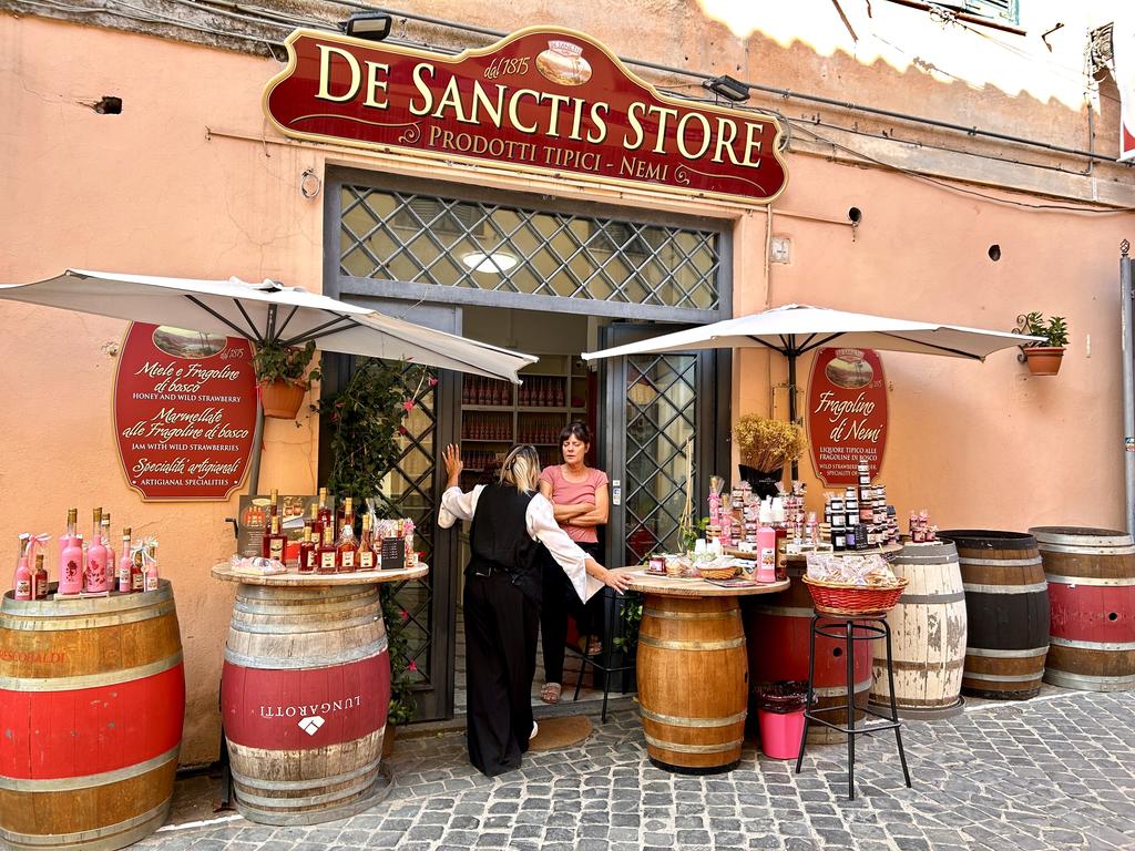 Жаркий сентябрь на побережье Тирренского моря. Жаркий сентябрь на побережье Тирренского моря.