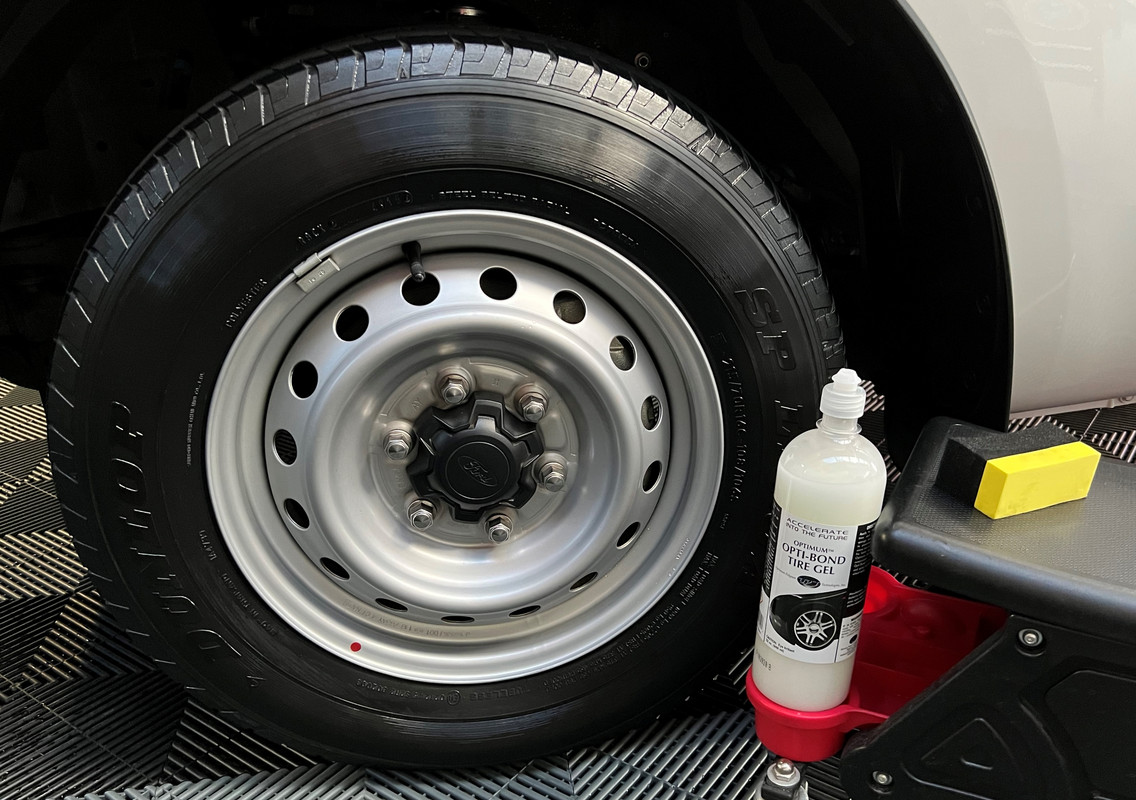 SPEEDY SHINE Exterior Trim, Bumper & Tire Gel