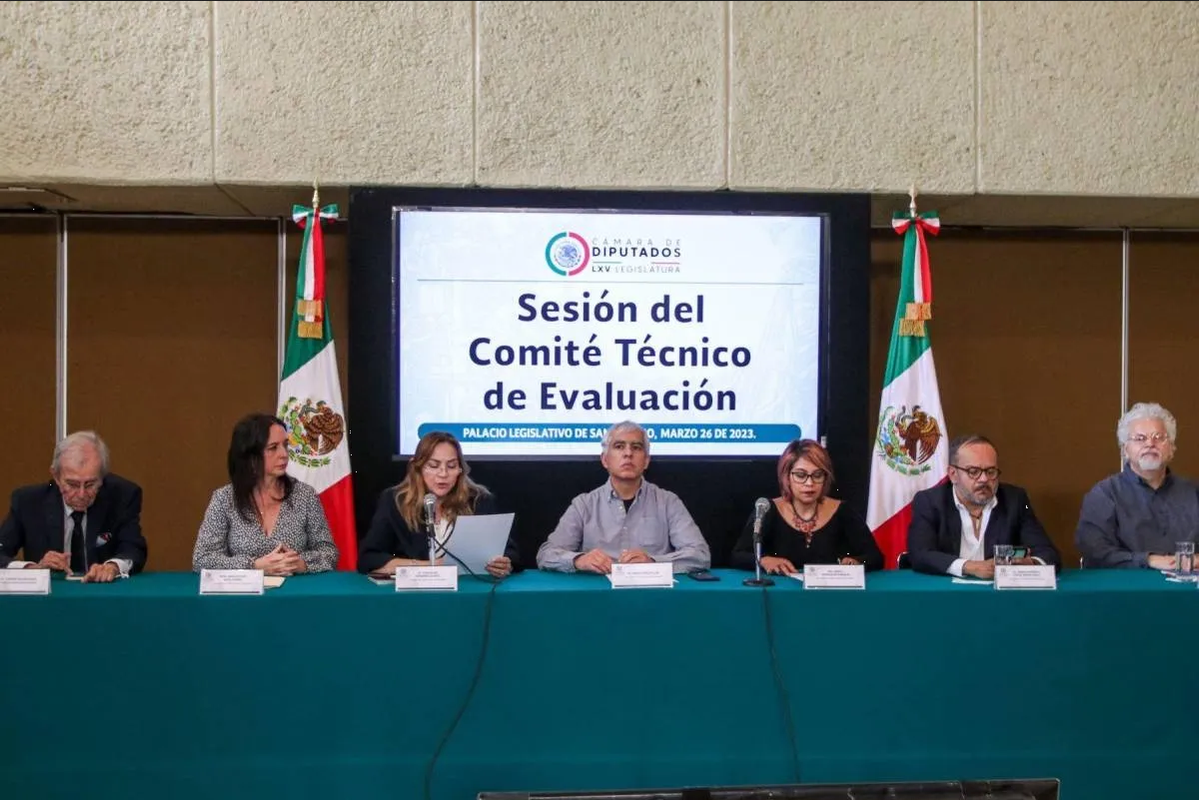 Presentan quintetas para el INE; Morena va por presidencia con “Plan C”